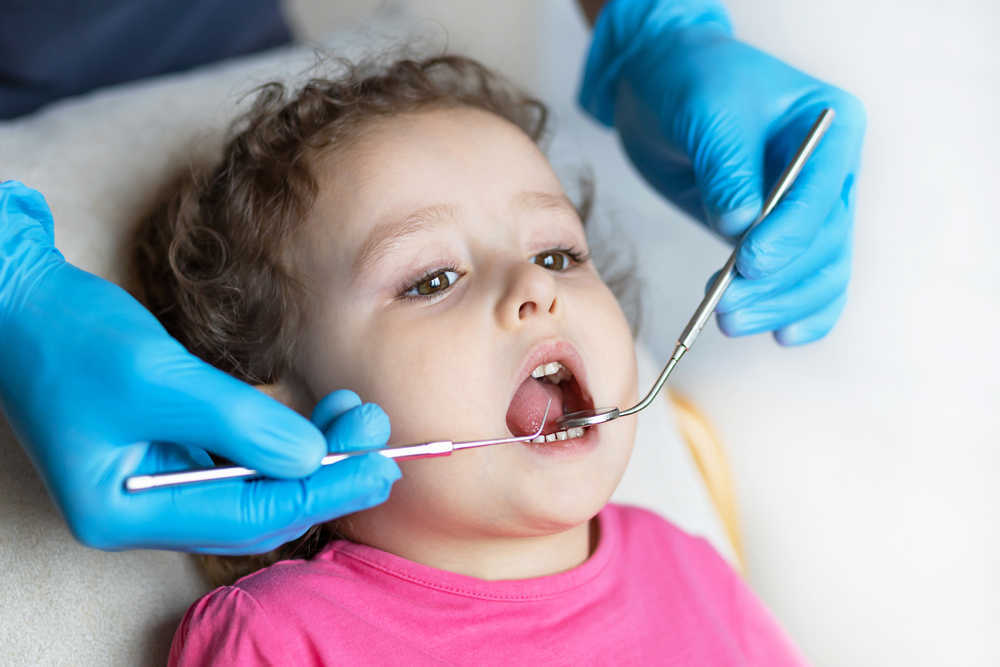 Los beneficios de la ortodoncia y la higiene dental infantil